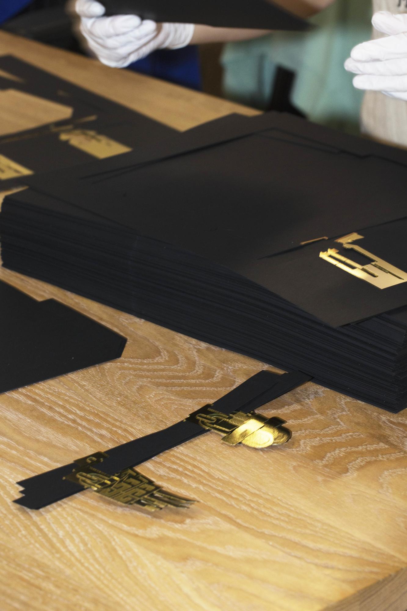idm_givenchy_invitation_nuancier_photo_margaux_piette_copyright_idm_courtesy_givenchy_011.jpg