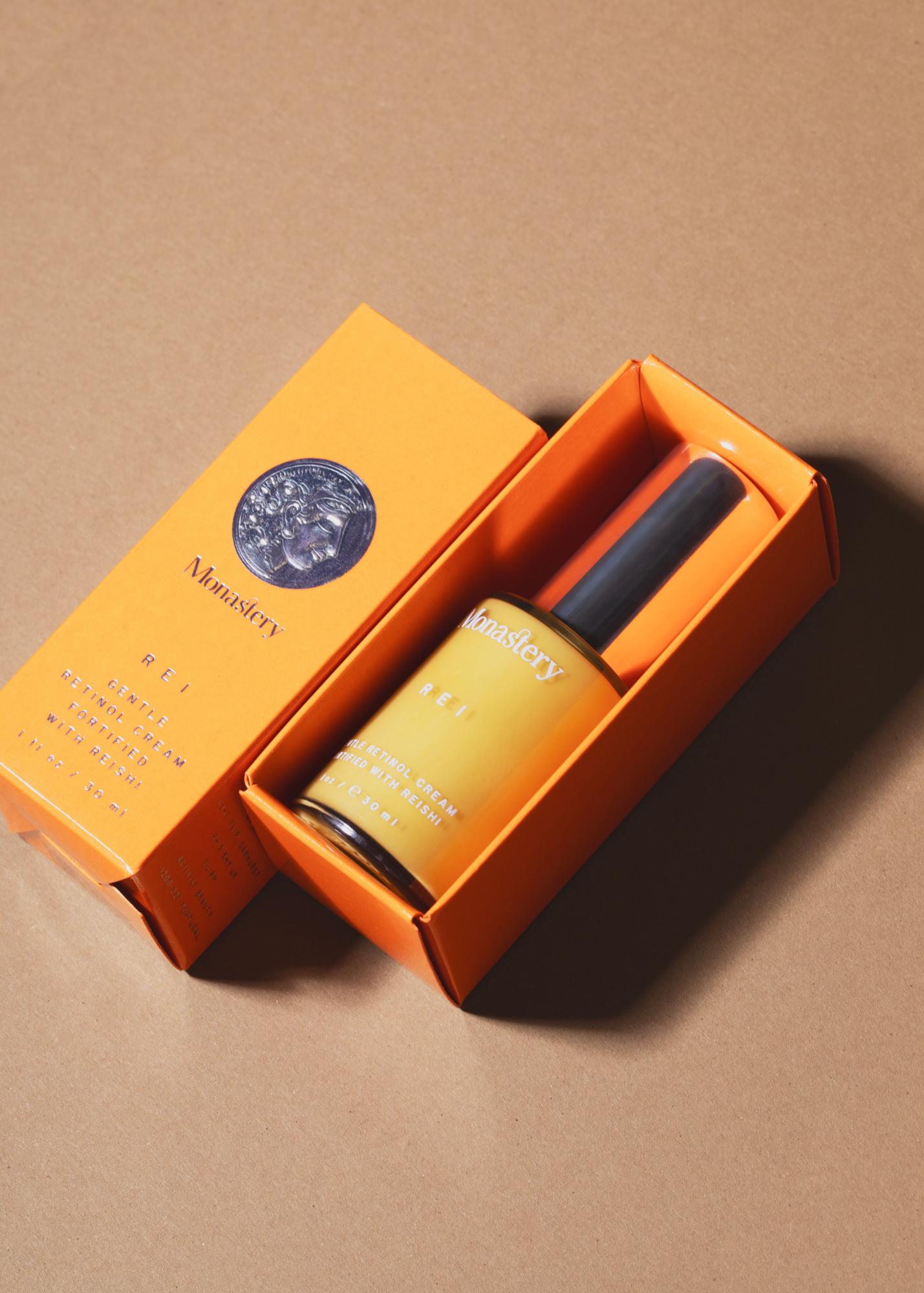 idm_monastery_packaging_by_creech_photo_margaux_piette_copyright_idm_courtesy_monastery_creech_23.jpg