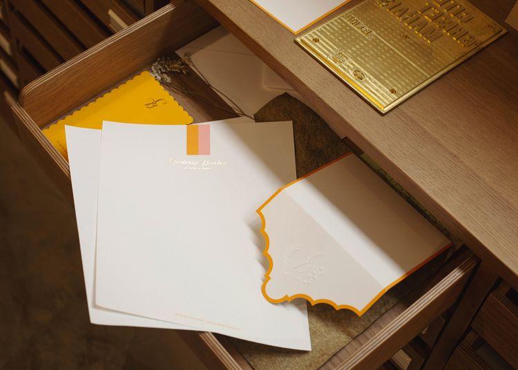 idm_dovetail_cambridgebeaches_stationeryset_by_aslnyc_photo_margauxpiette_copyright_idm_courtesy_dovetail_cambridgebeaches_aslnyc_04.jpg