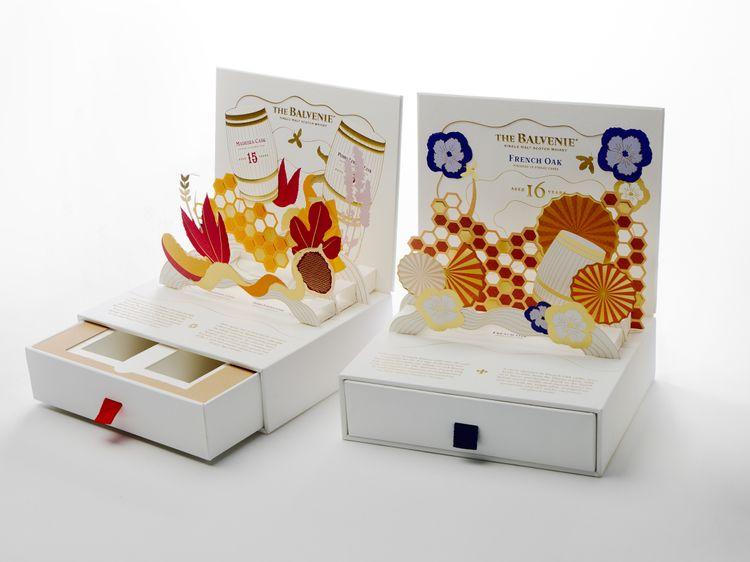 idm_the_balvenie_tasting_sets_by_here_design_photo_louis_victorin_michel_copyright_idm_courtesy_here_design_the_balvenie_4.jpg